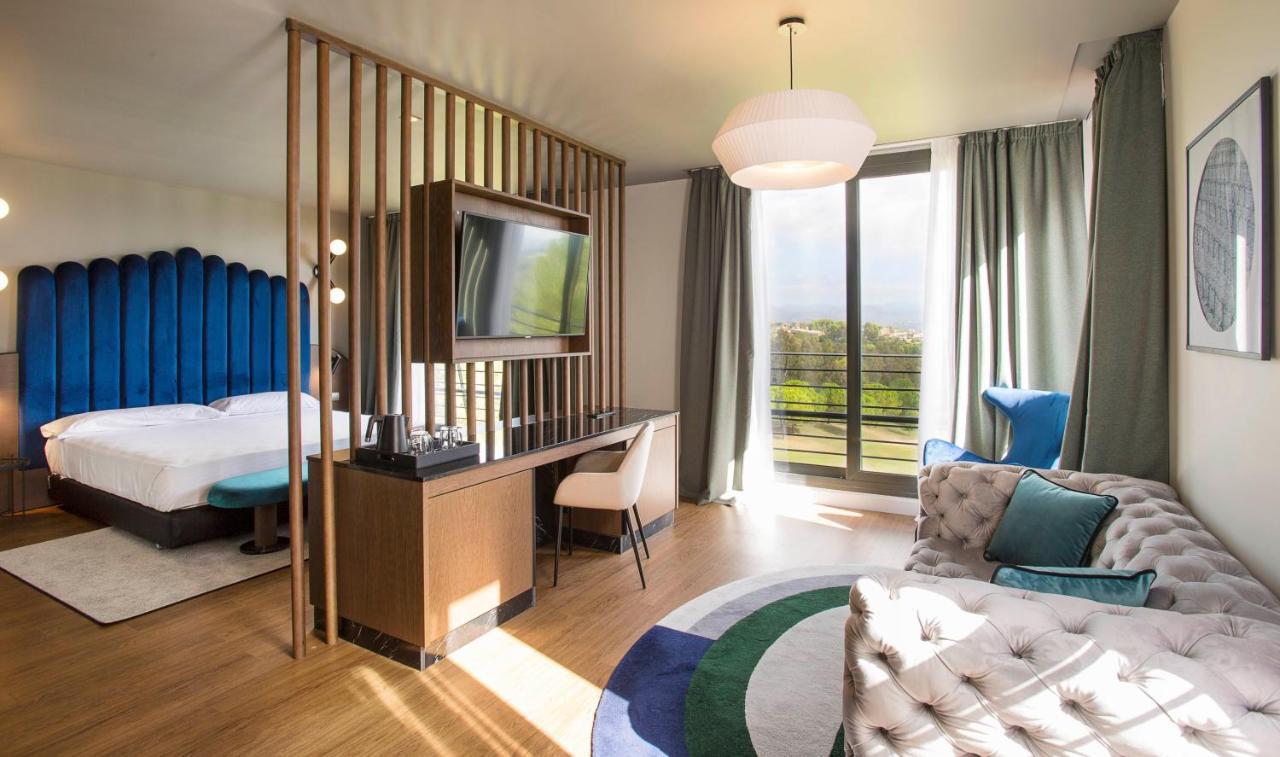 Dolce By Wyndham Barcelona Resort Sant Esteve Sesrovires Exterior foto