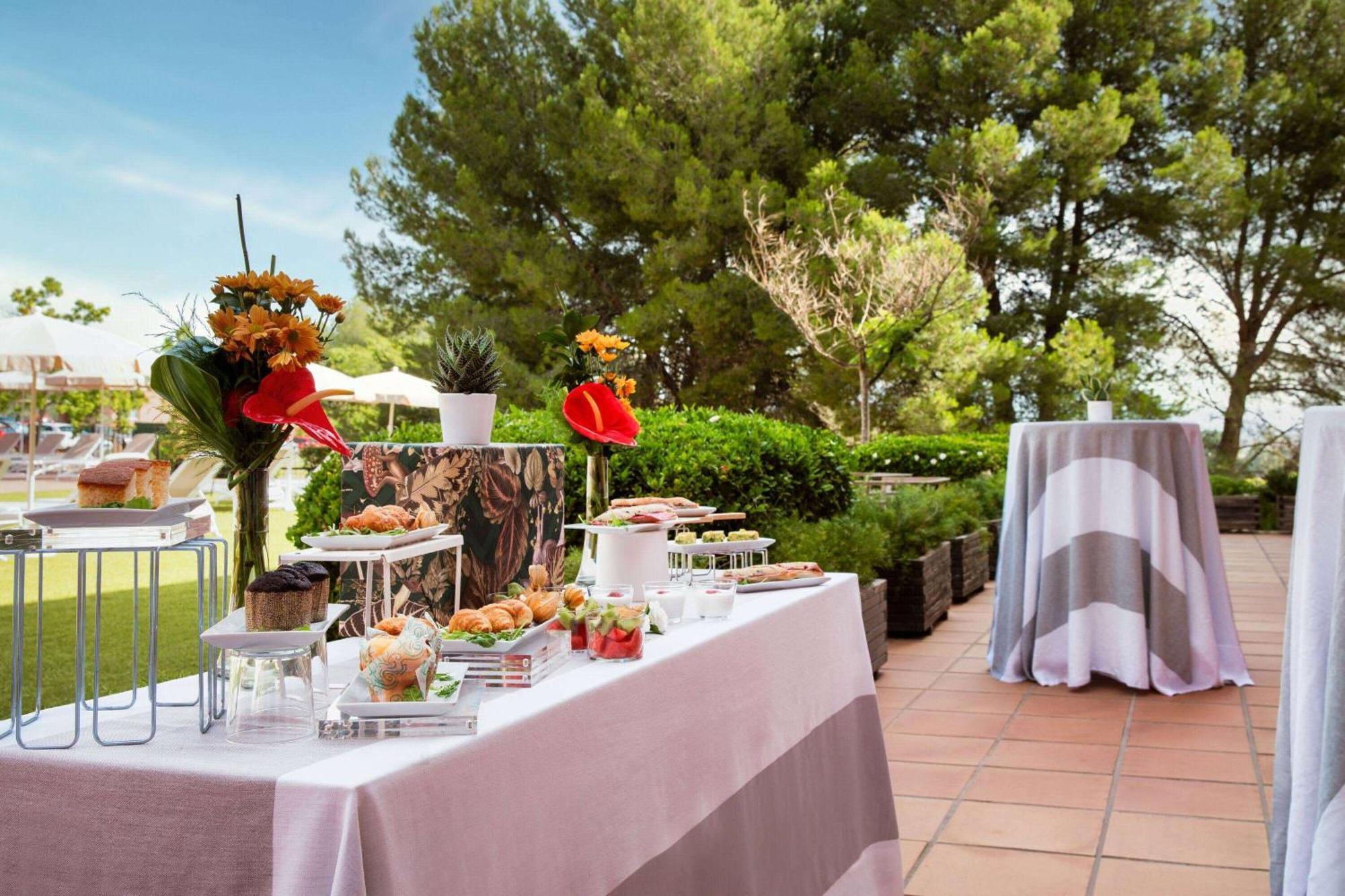 Dolce By Wyndham Barcelona Resort Sant Esteve Sesrovires Exterior foto