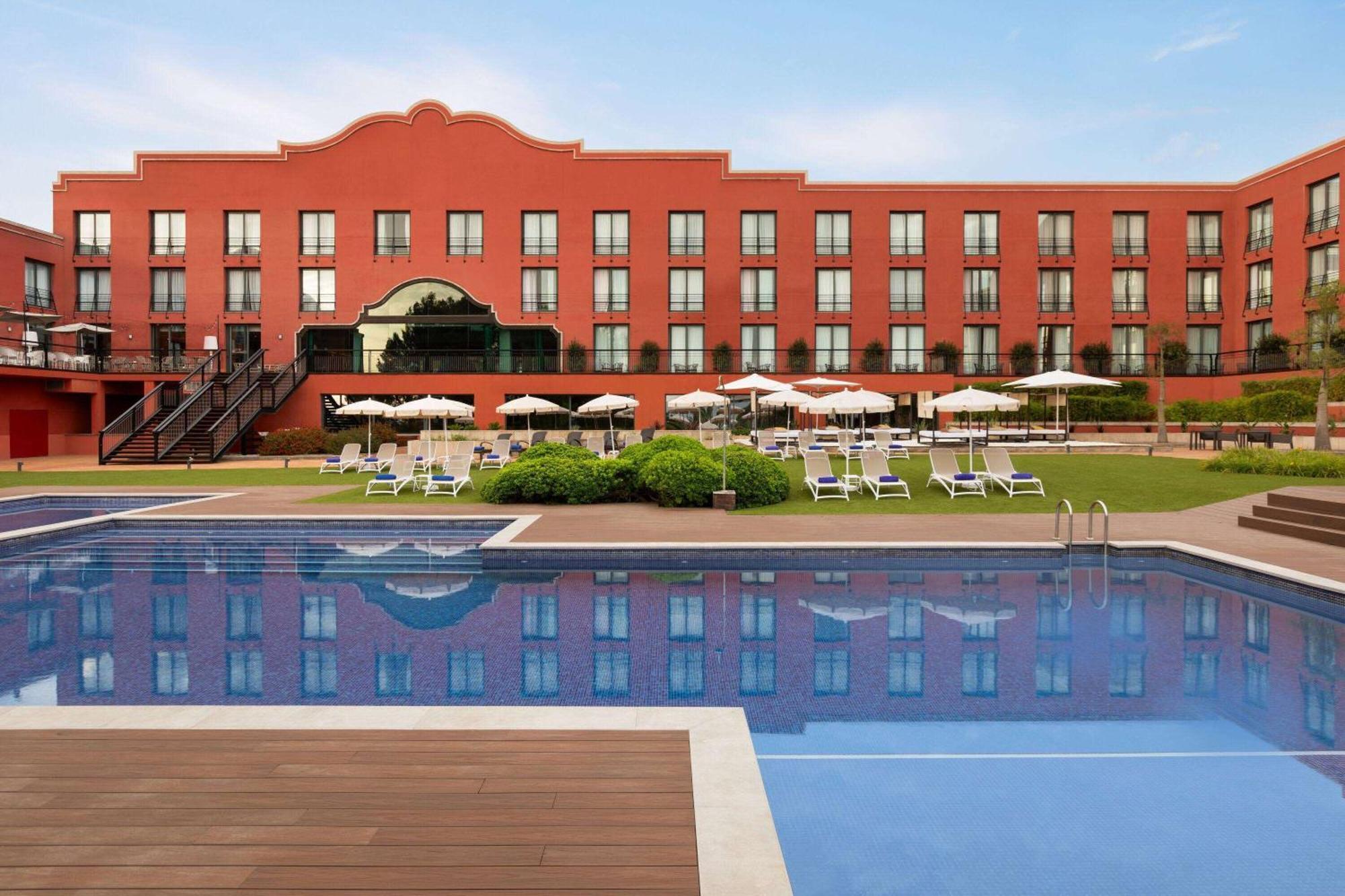 Dolce By Wyndham Barcelona Resort Sant Esteve Sesrovires Exterior foto