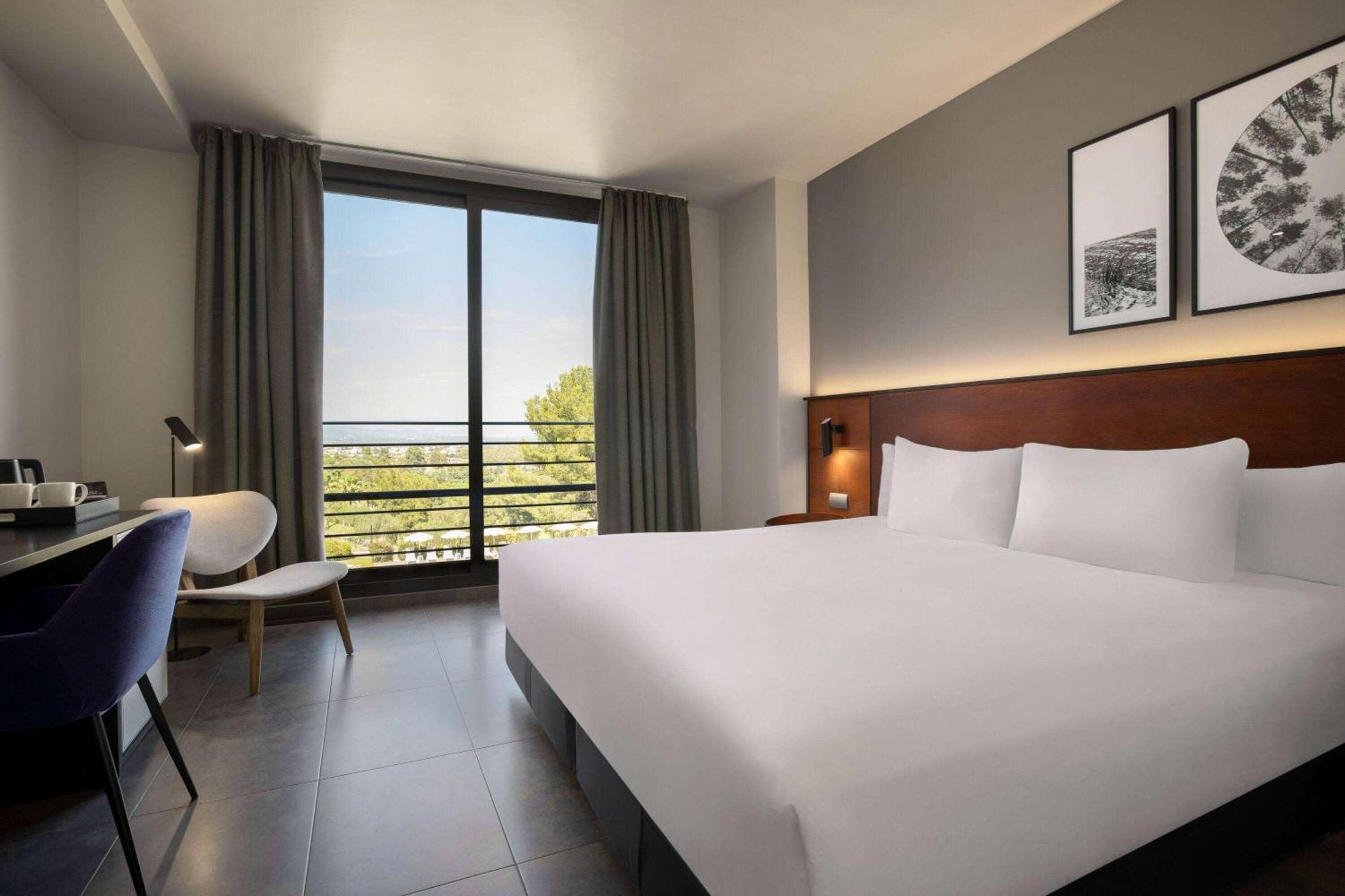 Dolce By Wyndham Barcelona Resort Sant Esteve Sesrovires Exterior foto