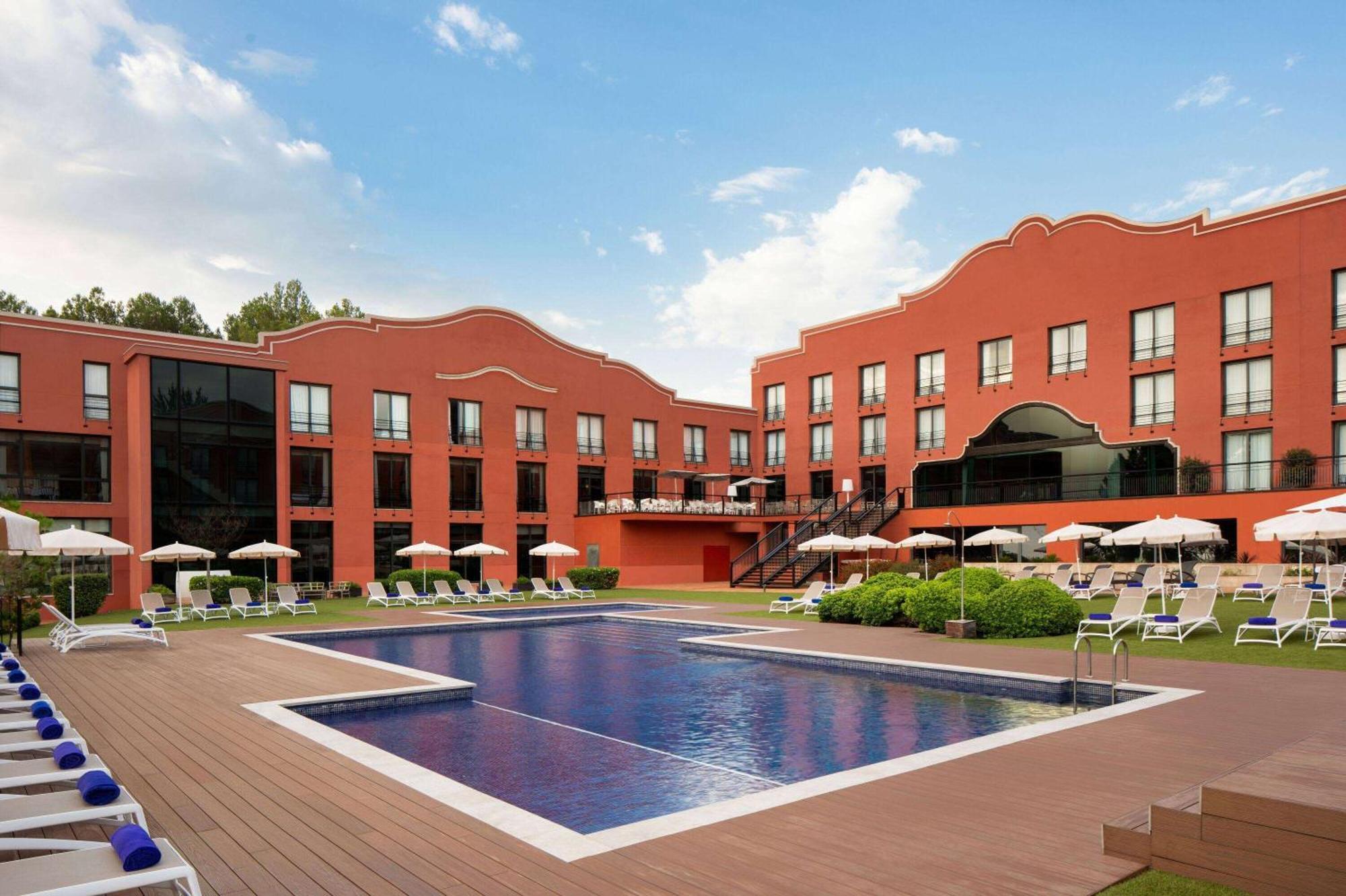 Dolce By Wyndham Barcelona Resort Sant Esteve Sesrovires Exterior foto