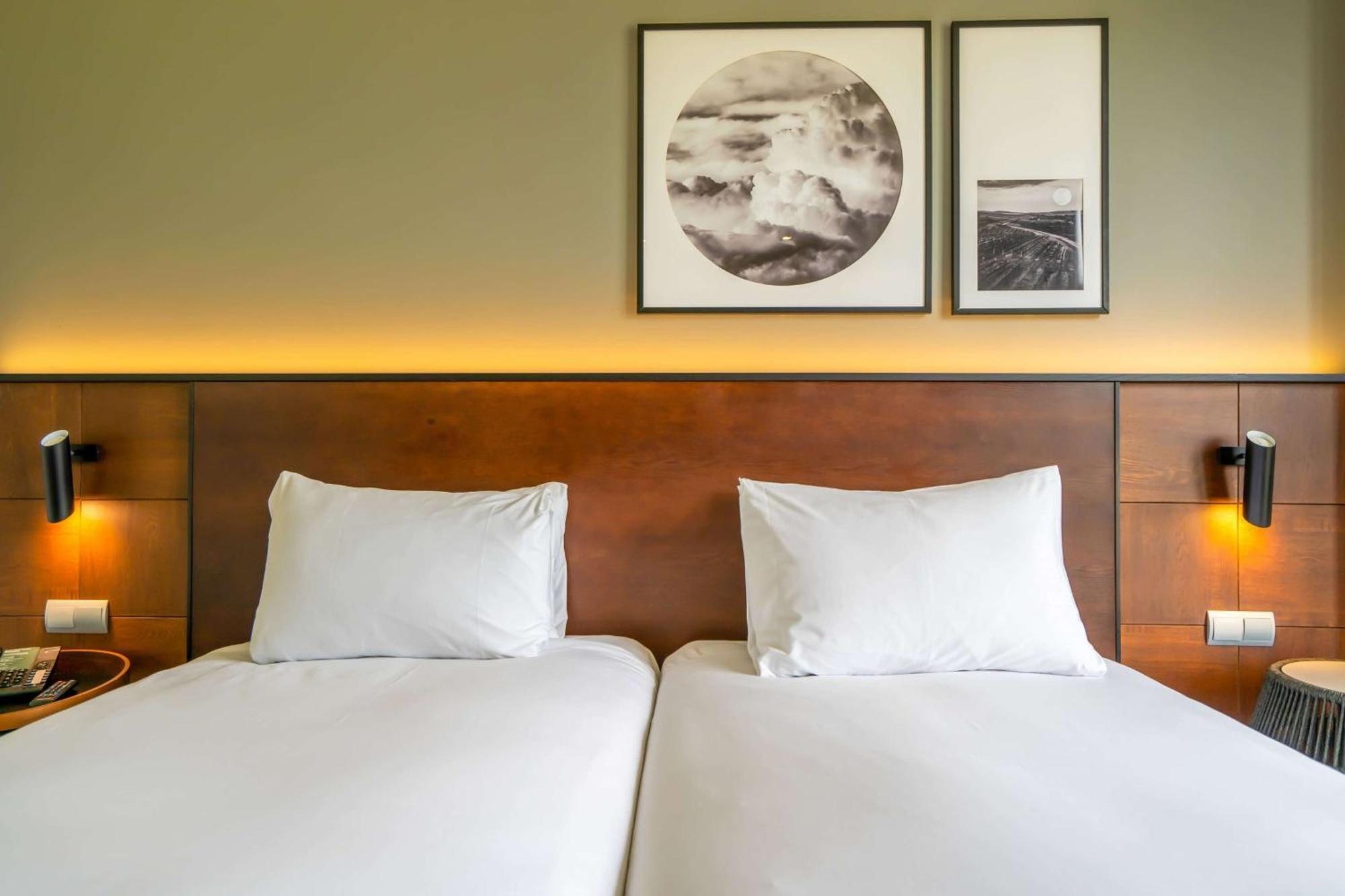Dolce By Wyndham Barcelona Resort Sant Esteve Sesrovires Exterior foto