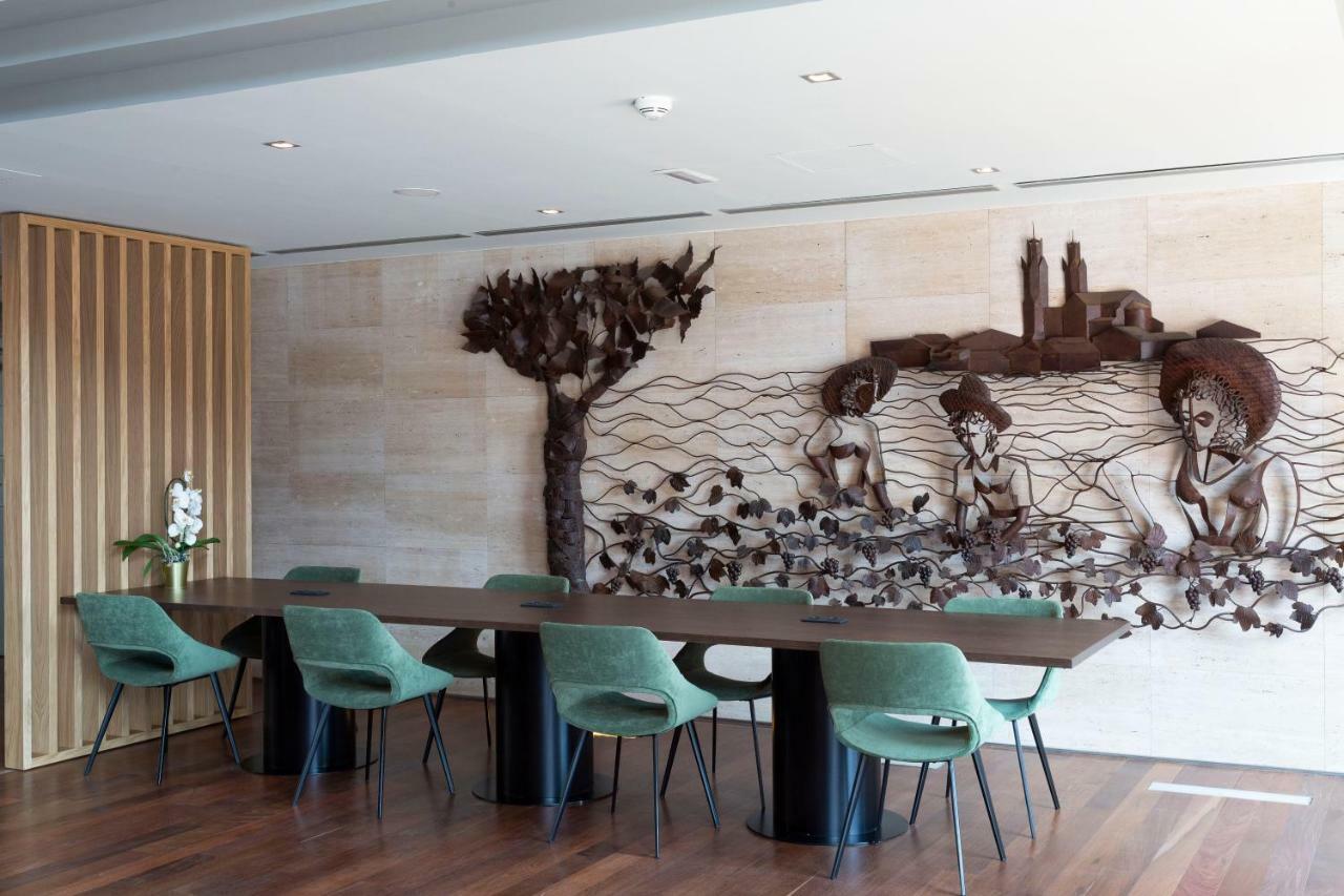 Dolce By Wyndham Barcelona Resort Sant Esteve Sesrovires Exterior foto